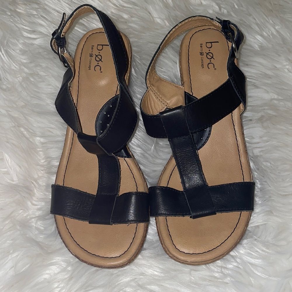 b.o.c. Born Concept Black Wedge T-strap Sandals
